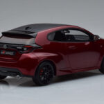 Toyota GR Yaris Punainen Otto 1:18 - image 2 of 6