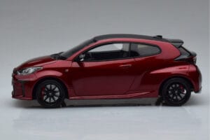 Toyota GR Yaris Punainen Otto 1:18 OT1003 Hartsi — kuva 3 / 6