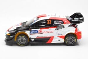 Toyota GR Yaris Rally1 #33 E. Evans / S. Martin Rally Finland 2023 IXO 1:18 18RMC174A Metalli — kuva 3 / 6