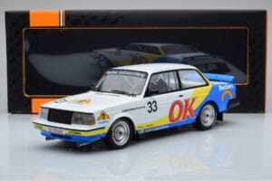 Volvo 240 Turbo Beckers #33 Andersson / Petersson / Linder ETCC Zolder 1985 IXO 1:18 18RMC105B Metalli — kuva 6 / 6