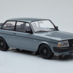 Volvo 240 Turbo Harmaa IXO 1:18 - image 4 of 6
