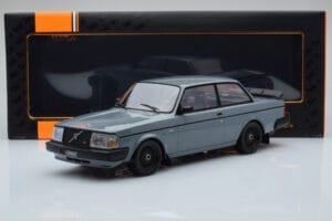 Volvo 240 Turbo Harmaa IXO 1:18 18CMC089 Metalli — kuva 6 / 6