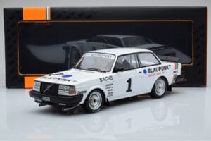 Volvo 240 Turbo IPS Racing Blaupunkt #1 P. Stureson DTM Zolder 1986 IXO 1:18 18RMC106 Metalli — kuva 6 / 6