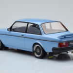 Volvo 240 Turbo Vaaleansininen IXO 1:18 - image 5 of 6