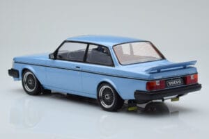 Volvo 240 Turbo Vaaleansininen IXO 1:18 18MCC090 Metalli — kuva 5 / 6
