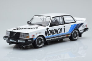 Volvo 240 Turbo Nordica #1 J. Cecotto / A. Olafsson ETCC Brno 1986 IXO 1:18