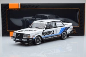 Volvo 240 Turbo Nordica #1 J. Cecotto / A. Olafsson ETCC Brno 1986 IXO 1:18 18RMC087 Metalli — kuva 6 / 6