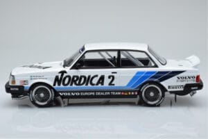 Volvo 240 Turbo Nordica #2 U. Granberg / T. Lindstrom ETCC Brno 1986 IXO 1:18 18RMC088 Metalli — kuva 3 / 6
