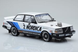 Volvo 240 Turbo Nordica #2 U. Granberg / T. Lindstrom ETCC Brno 1986 IXO 1:18 18RMC088 Metalli — kuva 4 / 6