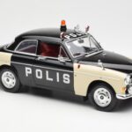 Volvo P121 Poliisi Revell 1:18 8904 - image 6 of 8