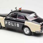 Volvo P121 Poliisi Revell 1:18 8904 - image 7 of 8