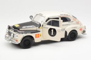 Volvo PV 544 Rally Revell 1:18 8922 Metalli — kuva 2 / 8