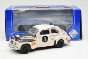 Volvo PV 544 Rally Revell 1:18 8922 Metalli — kuva 8 / 8
