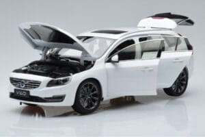Volvo V60 D3 Crystal Valkoinen FAW 1:18 9430840 Metalli — kuva 2 / 7