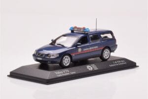 Volvo V70 Garde Frontiere Suisse Minichamps 1:43 430171899 Metalli — kuva 2 / 4