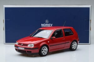 Volkswagen Golf Mk4 Punainen Norev 1:18 188573 Metalli — kuva 7 / 7