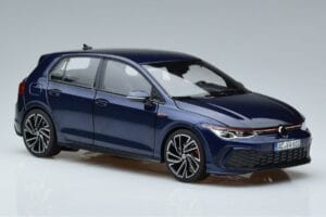 Volkswagen Golf GTI Mk8 Sininen Norev 1:18 188594 Metalli — kuva 5 / 7