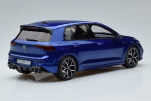 Volkswagen Golf Mk8 R Sininen Otto 1:18 OT413 Hartsi — kuva 2 / 6