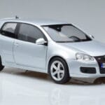 Volkswagen Golf GTI Mk5 Pirelli Edition Hopea Norev 1:18 188425 Metalli - image 5 of 7