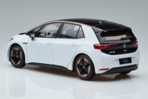 Volkswagen ID.3 Valkoinen FAW 1:18 ZVN000001WEI Metalli — kuva 6 / 7