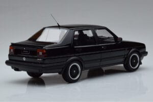 Volkswagen Jetta Mk2 Musta Otto 1:18 OT1021 Hartsi — kuva 2 / 6