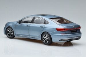 Volkswagen Passat B8 Sininen FAW 1:18 ZVF000003A Metalli — kuva 6 / 7