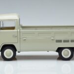 Volkswagen T2a Pickup 50-vuotisjuhlapainos Schuco 1:18 450019800 Metalli - image 4 of 7