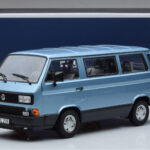 Volkswagen T3 Multivan Sininen Norev 1:18 - image 6 of 6