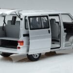 Volkswagen T4b Transporter Caravelle Minibus Schuco 1:18 450041500 Metalli - image 2 of 8