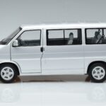 Volkswagen T4b Transporter Caravelle Minibus Schuco 1:18 450041500 Metalli - image 5 of 8