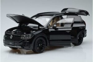 Volkswagen Touareg CR Musta FAW 1:18 LTC761021BLA Metalli — kuva 2 / 7