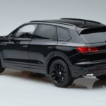 Volkswagen Touareg CR Musta FAW 1:18 LTC761021BLA Metalli - image 6 of 7