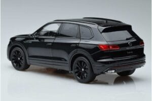 Volkswagen Touareg CR Musta FAW 1:18 LTC761021BLA Metalli — kuva 6 / 7