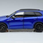Volkswagen Touareg CR Sininen FAW 1:18 LTC761021BLU Metalli - image 4 of 7