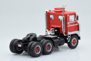 White 7400 Punainen Hopea IXO 1:43 TR170 Metalli — kuva 2 / 5