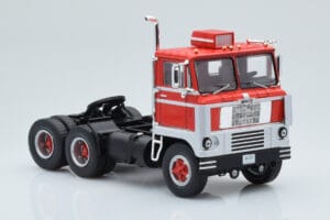 White 7400 Punainen Hopea IXO 1:43 TR170 Metalli — kuva 3 / 5