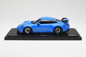 Porsche 911 992 GT3 Shark Sininen Minichamps 1:18 WAP0211490M003 Hartsi — kuva 3 / 7