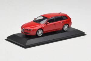 Alfa Romeo 159 Sportwagon Alfa Punainen Minichamps 1:43 400120511 Metalli — kuva 2 / 4