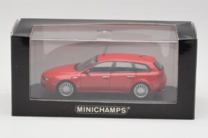 Alfa Romeo 159 Sportwagon Alfa Punainen Minichamps 1:43 400120511 Metalli — kuva 4 / 4