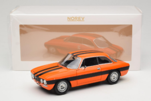 Alfa Romeo 2000 GTV Oranssi Norev 1:18 187918 Metalli — kuva 8 / 8