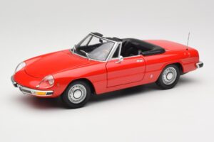 Alfa Romeo 2000 Spider Punainen Minichamps 1:18 180120930 Metalli