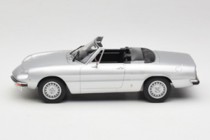 Alfa Romeo 2000 Spider Hopea Norev 1:18 187884 Metalli — kuva 3 / 6