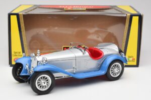 Alfa Romeo 2300 Spider Hopeansininen Bburago 1:18 3008 Metalli — kuva 8 / 8
