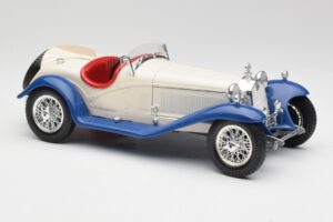 Alfa Romeo 2300 Spider Valkoinen & Sininen Bburago 1:18 3008-M1 Metalli — kuva 4 / 6