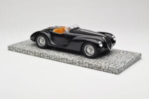Alfa Romeo 6C 2500 SS Corsa Spider Musta Minichamps 1:18 107120231 Metalli — kuva 4 / 6