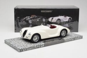 Alfa Romeo 6C 2500 SS Corsa Spider Valkoinen Minichamps 1:18 107120232 Hartsi — kuva 6 / 6