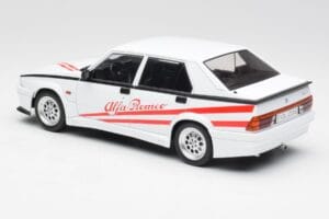 Alfa Romeo 75 Turbo Evoluzione Valkoinen MCG 1:18 MCG18430 Metalli — kuva 5 / 6