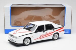 Alfa Romeo 75 Turbo Evoluzione Valkoinen MCG 1:18 MCG18430 Metalli — kuva 6 / 6