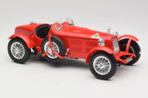 Alfa Romeo 8C 2300 Monza Punainen Bburago 1:18 3014 Metalli — kuva 4 / 6