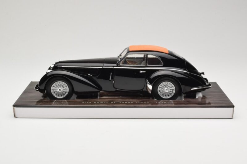 Alfa Romeo 8C 2900B Lungo Musta Minichamps 1:18 100120421 Metalli